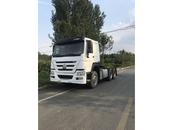 Xe đầu kéo SINOTRUK HOWO