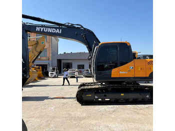 Máy xúc HYUNDAI