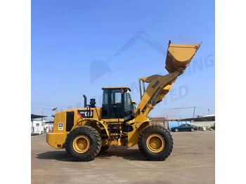 Máy xúc lật bánh lốp