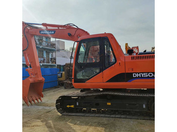 Máy xúc bánh xích DOOSAN DH150