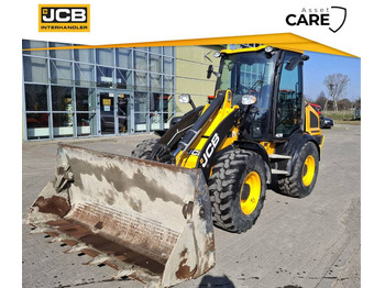 Máy xúc lật bánh lốp JCB 409