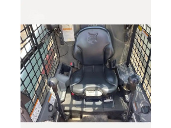 Máy xúc lật đa năng mới BOBCAT S590: hình 5