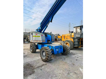 Nền bục trên không GENIE