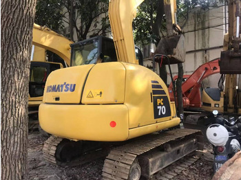 Máy xúc bánh xích KOMATSU PC70-8