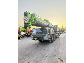 Cẩu bánh lốp ZOOMLION