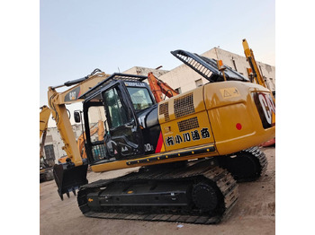 Máy xúc bánh xích CATERPILLAR 320D2