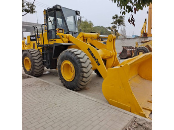 Máy xúc lật bánh lốp KOMATSU WA380