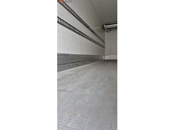 Xe tải đông lạnh Mercedes-Benz 1830L Thermoking UT1200: hình 3 Xe tải đông lạnh Mercedes-Benz 1830L Thermoking UT1200: hình 3