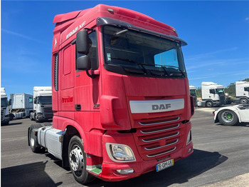 Xe đầu kéo DAF XF 105 460