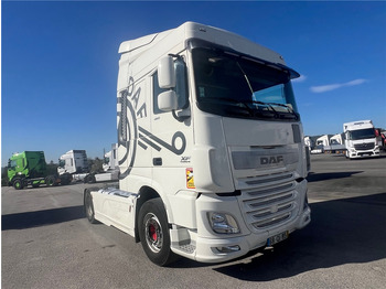 Xe đầu kéo DAF XF 105 460