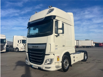 Xe đầu kéo DAF XF 530