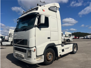 Xe đầu kéo VOLVO FH12
