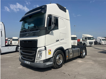 Xe đầu kéo VOLVO FH 500