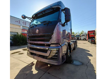 Xe đầu kéo SINOTRUK HOWO