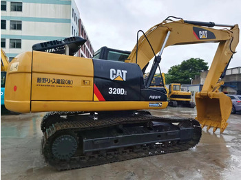 Máy xúc bánh xích CATERPILLAR 320D2