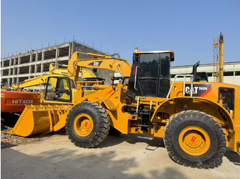 Máy xúc lật bánh lốp CATERPILLAR 966H