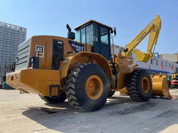 Máy xúc lật bánh lốp CATERPILLAR 966H