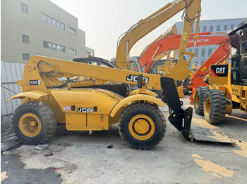 Xe nhấc hình viễn vọng kính JCB