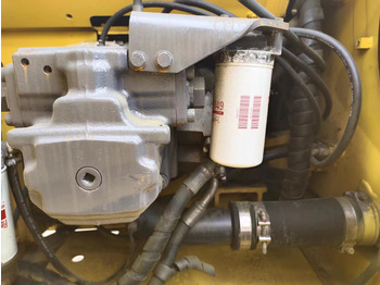 Máy xúc bánh xích KOMATSU PC200-8: hình 5