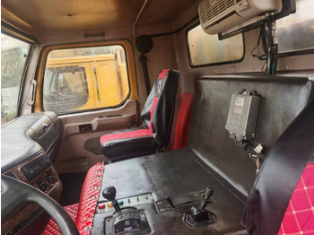 Cẩu bánh lốp XCMG QY100K: hình 5 Cẩu bánh lốp XCMG QY100K: hình 5