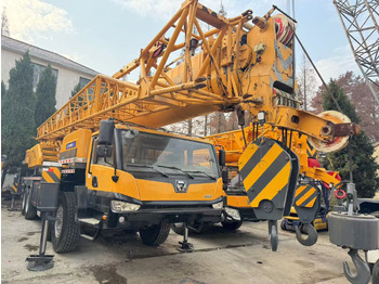 Cẩu bánh lốp XCMG XCT80