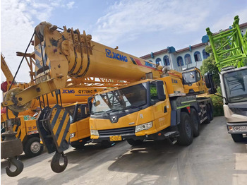 Cẩu bánh lốp XCMG XCT80