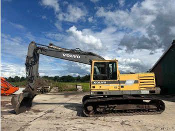 Máy xúc bánh xích VOLVO EC200