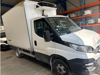 Xe van đông lạnh IVECO Daily 35c13