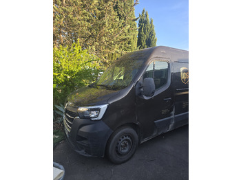 Xe van nhỏ gọn RENAULT Master