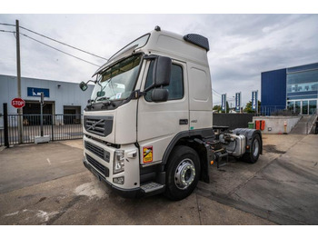 Xe đầu kéo VOLVO FH 460