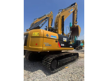 Máy xúc bánh xích CATERPILLAR 320D2