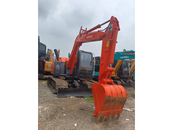 Máy xúc bánh xích HITACHI ZX70