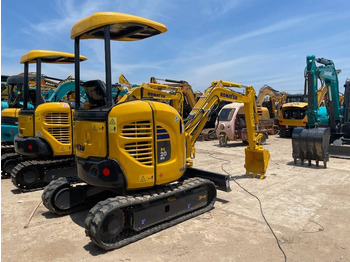 Máy xúc mini KOMATSU