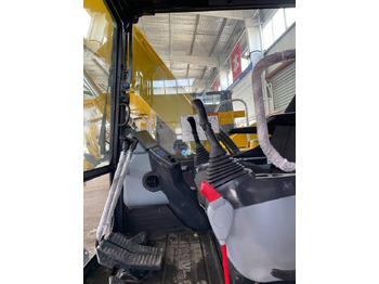 Cho thuê Komatsu PC 70  Komatsu PC 70: hình 2