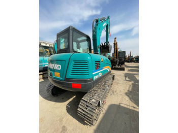 Máy xúc mini Sunward SWE 70: hình 2