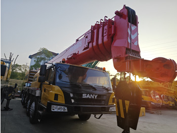 Cần cẩu mọi địa hình SANY