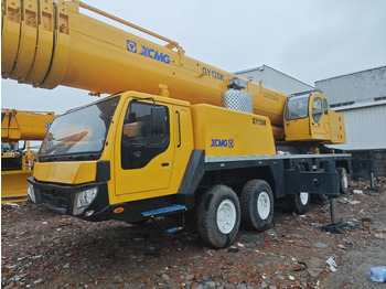 Cẩu bánh lốp XCMG QY130K
