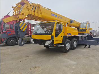 Cẩu bánh lốp XCMG QY50K