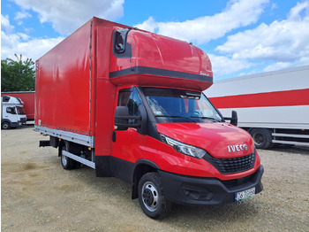Xe van thùng mui bạt IVECO Daily