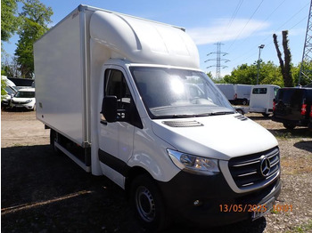 Xe tải nhỏ thùng kín MERCEDES-BENZ Sprinter