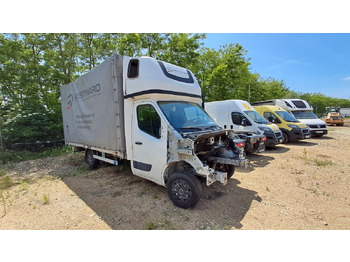 Xe van thùng mui bạt RENAULT Master