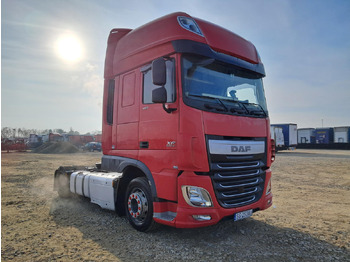 Xe đầu kéo DAF XF 460