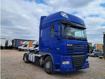 Xe đầu kéo DAF XF