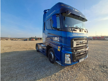 Xe đầu kéo FORD