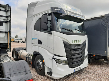 Xe đầu kéo IVECO S-WAY