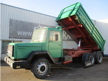 Xe ben IVECO Magirus