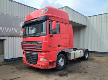 Xe đầu kéo DAF XF 105 460