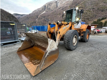 Máy xúc lật bánh lốp FIAT-HITACHI