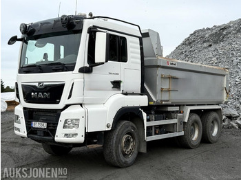 Xe ben MAN TGS 26.500