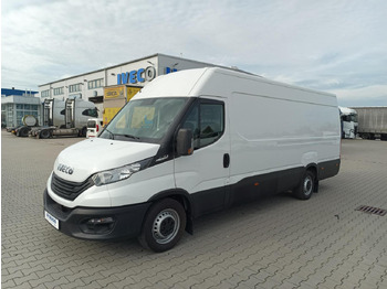 Xe van chở hàng IVECO Daily 35s16